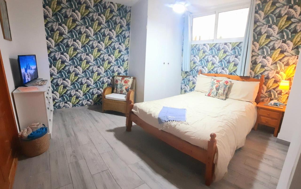 Fabulous Detached Large Villa 5 Bedrooms 3 Bathrooms Backing Onto Villamartin Golf Course Bagian luar foto