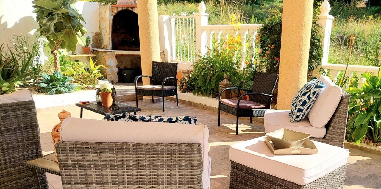 Fabulous Detached Large Villa 5 Bedrooms 3 Bathrooms Backing Onto Villamartin Golf Course Bagian luar foto